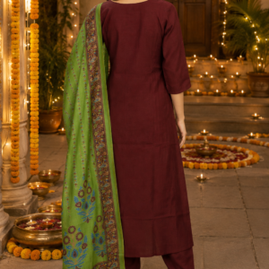 Maroon Embroidered Kurta Pant Set with Printed Dupatta - Thumbnail Image 3